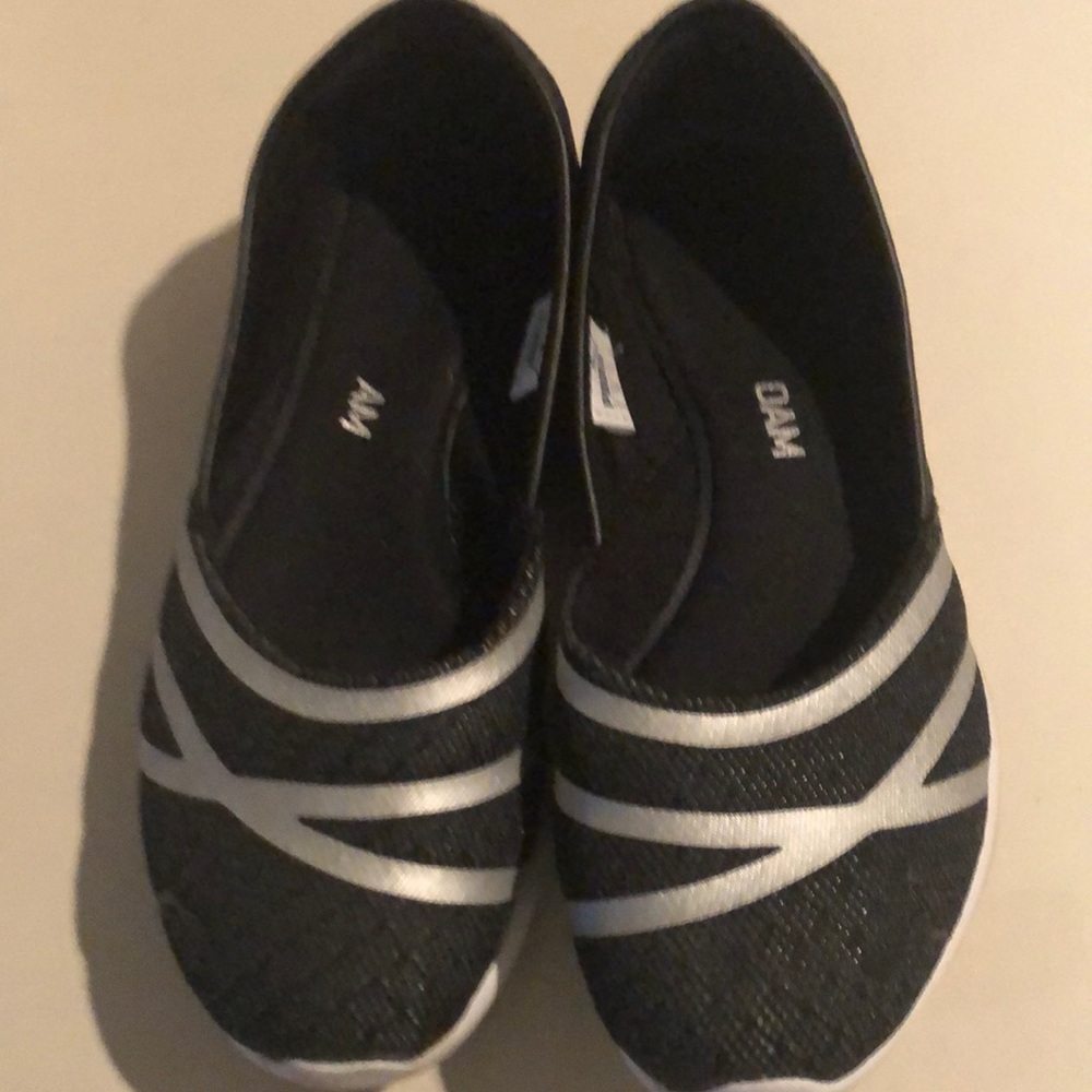 PUMA Women’s Vega Mesh Ballet Flat 7.5